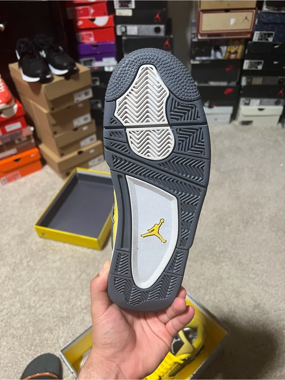 Jordan 4 ‘Lightning’